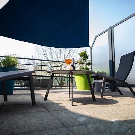 Express By Ihg Hotel 3*