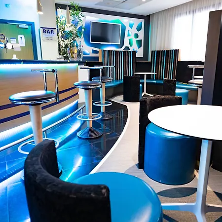 Отель Holiday Express By Ihg Аррас