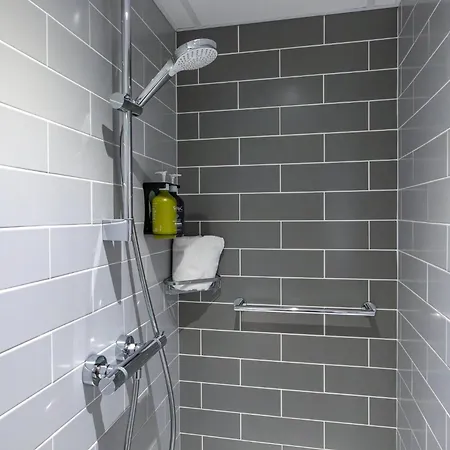 Express By Ihg Hotel