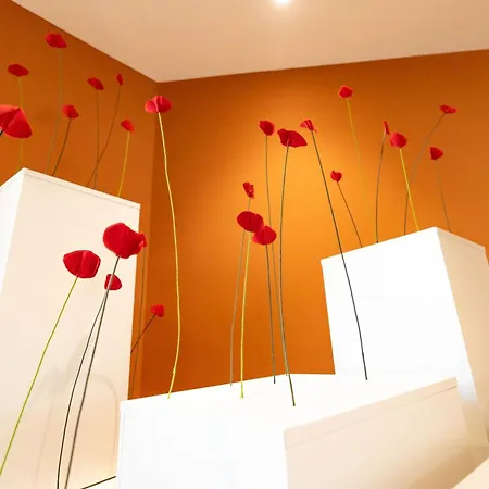 Express By Ihg Hotel 3*