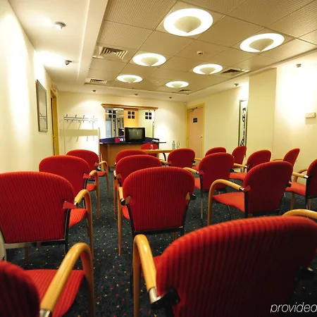 Express By Ihg Hotel