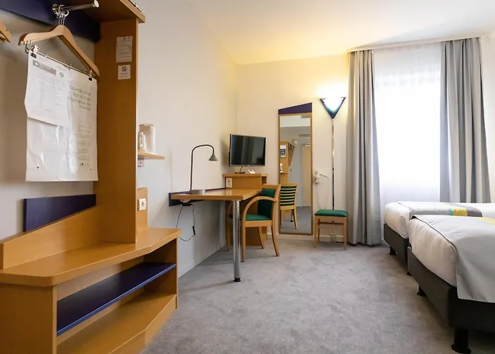 Express By Ihg Hotell