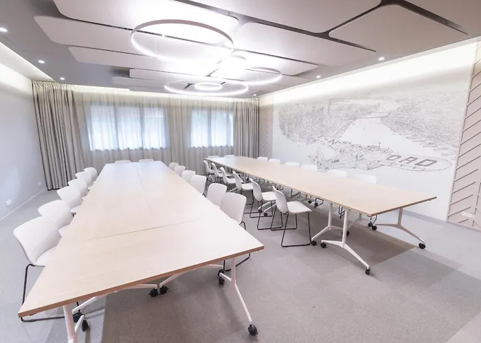 Express By Ihg Hotell 3*